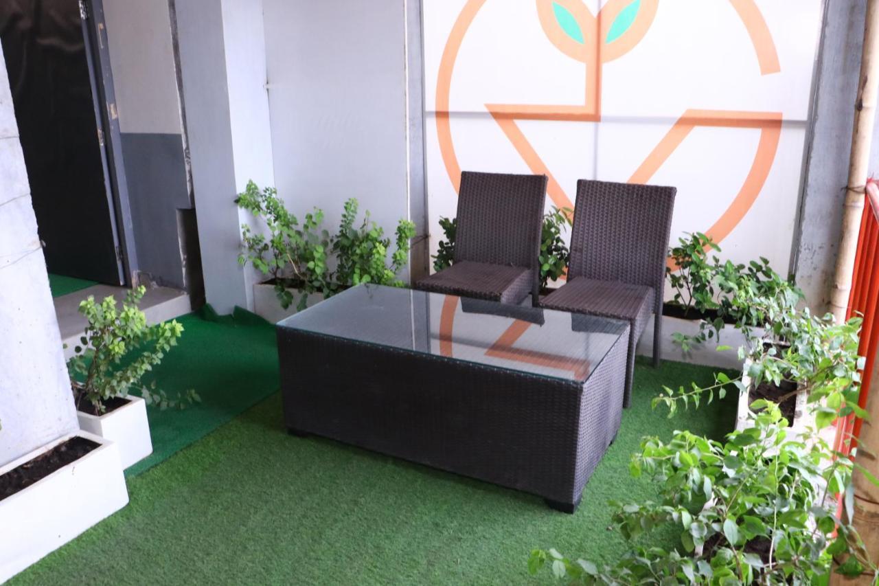 Virohaa Garden Hotel Ghaziabad Exteriör bild